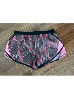 Women's Under Armour Black Pink Striped Athletic Shorts S